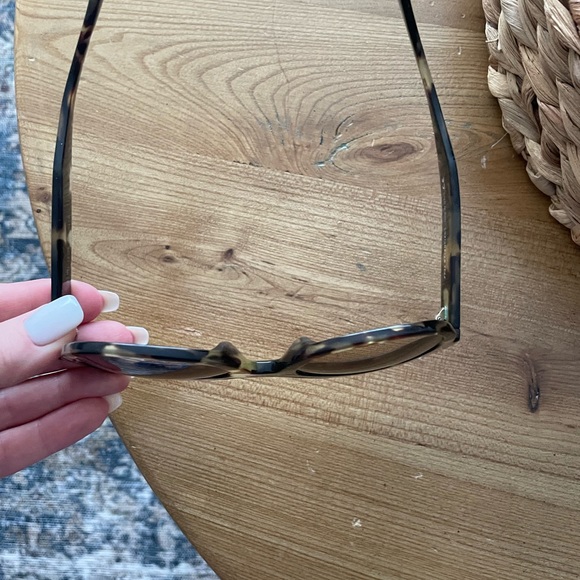 Balenciaga Ladies Sunglasses 🕶️ - Picture 6 of 7